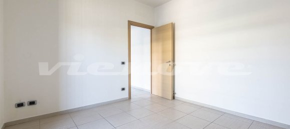 Квартира с 2 комнатами в Рим, Италия № 12285 14