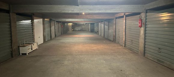 Parkplatz in Paris, France 13m², Nr. 169681 8