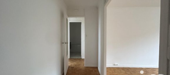 2 bedrooms Apartment in Chatillon, France No. 163409 7
