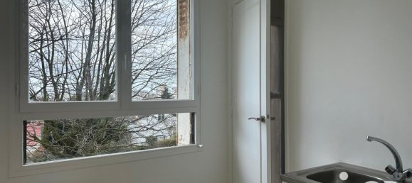 2 bedrooms Apartment in Chatillon, France No. 163409 12