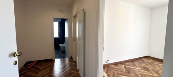 Квартира с 7 комнатами в Кьоджа, Италия № 281155 9