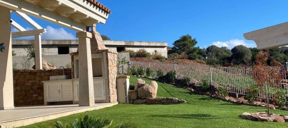 4 rooms Villa in Trinità d'Agultu e Vignola, Italy No. 130838 2