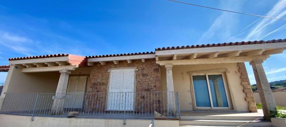 4 rooms Villa in Trinità d'Agultu e Vignola, Italy No. 130838 11