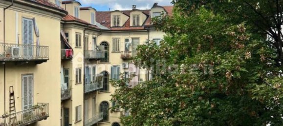 2 bedrooms Apartment in Turin, Italy No. 337957 9