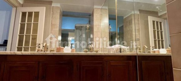 2 bedrooms Apartment in Turin, Italy No. 337957 34