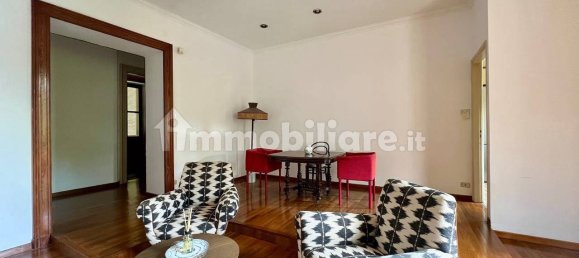 2 bedrooms Apartment in Turin, Italy No. 337957 3