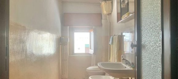 Casa de 4 habitaciónes en Guglionesi, Italy No. 154576 3