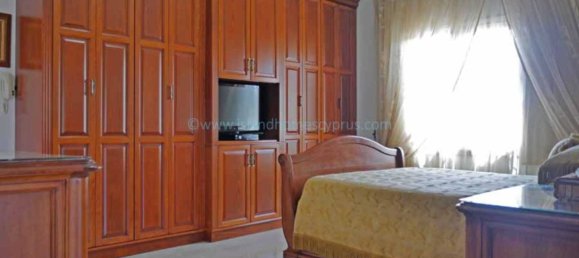 5 bedrooms House in Deryneia, Cyprus No. 23864 10