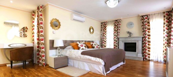 4 bedrooms Villa in Marbella, Spain No. 28146 4