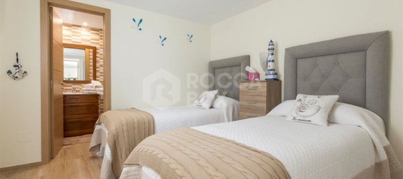 4 bedrooms Villa in Marbella, Spain No. 28146 21