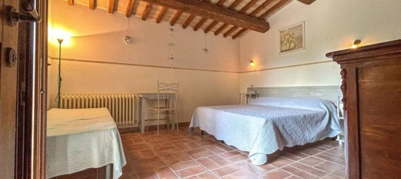 Дом с 5 комнатами в Кали, Италия № 172344 16