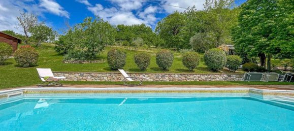 Дом с 5 комнатами в Кали, Италия № 172344 7