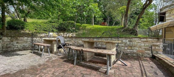 Дом с 5 комнатами в Кали, Италия № 172344 8