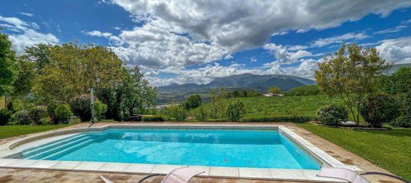 Дом с 5 комнатами в Кали, Италия № 172344 3