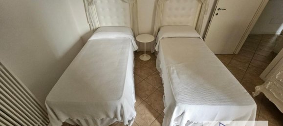 3-salle Appartement à Rimini, Italy No. 26666 21