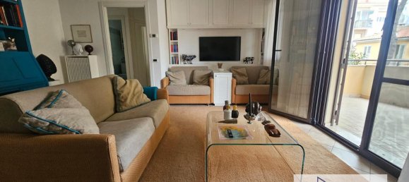 3-salle Appartement à Rimini, Italy No. 26666 11