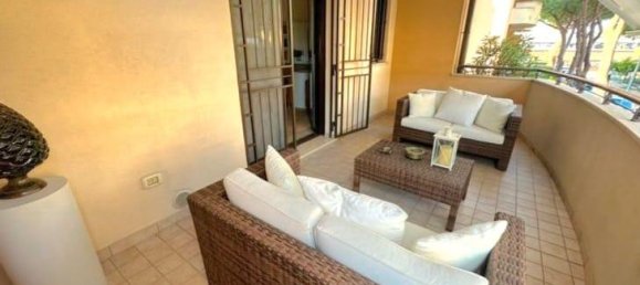 3-salle Appartement à Rimini, Italy No. 26666 4