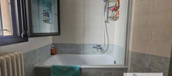 3-salle Appartement à Rimini, Italy No. 26666 26