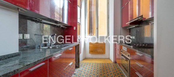 6 bedrooms Apartment in Rome, Italy No. 366059 9
