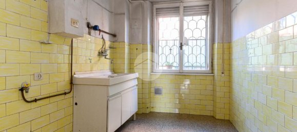 2 bedrooms Apartment in Rome, Italy No. 70820 10