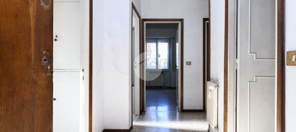 2 bedrooms Apartment in Rome, Italy No. 70820 4