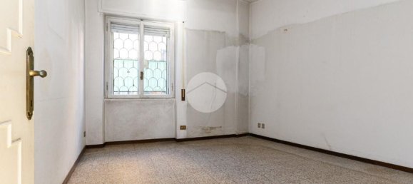 2 bedrooms Apartment in Rome, Italy No. 70820 5