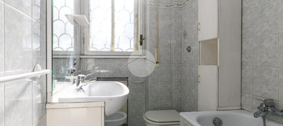 2 bedrooms Apartment in Rome, Italy No. 70820 28