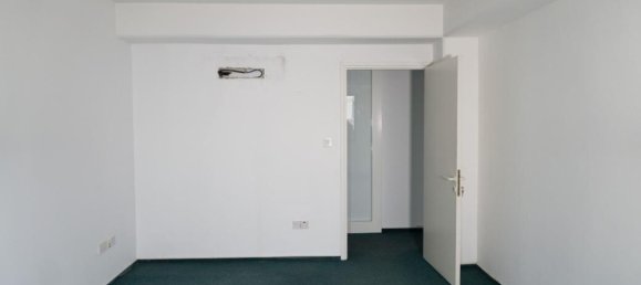 331m² Commercial property in Nicosia, Cyprus No. 13223 9