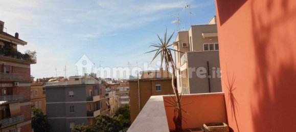 2 Schlafzimmer Wohnung in Rome, Italy, Nr. 335844 26