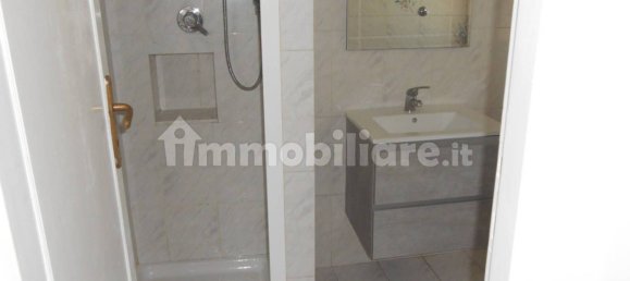2 Schlafzimmer Wohnung in Rome, Italy, Nr. 335844 11