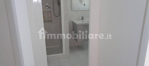 2 Schlafzimmer Wohnung in Rome, Italy, Nr. 335844 10