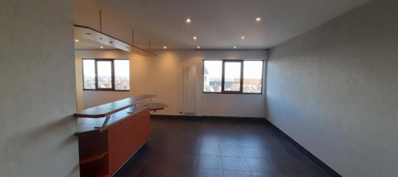 4 Schlafzimmer Doppelhaus in Chateauroux, France, Nr. 97887 10