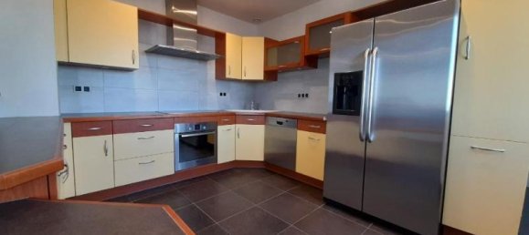 4 Schlafzimmer Doppelhaus in Chateauroux, France, Nr. 97887 7