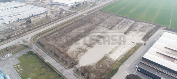 Terrain à Udine, Italy 48696m² No. 172091 3