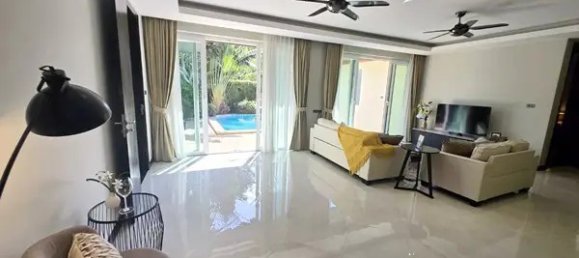 4 bedrooms House for sale in Pattaya, Chonburi, Eastern Thailand, Thailand № 8406 2