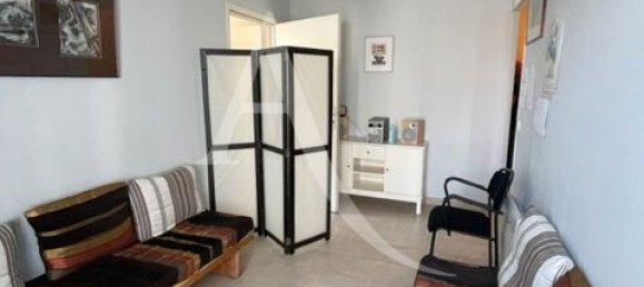 2 bedrooms Apartment in Blois, France No. 84823 4