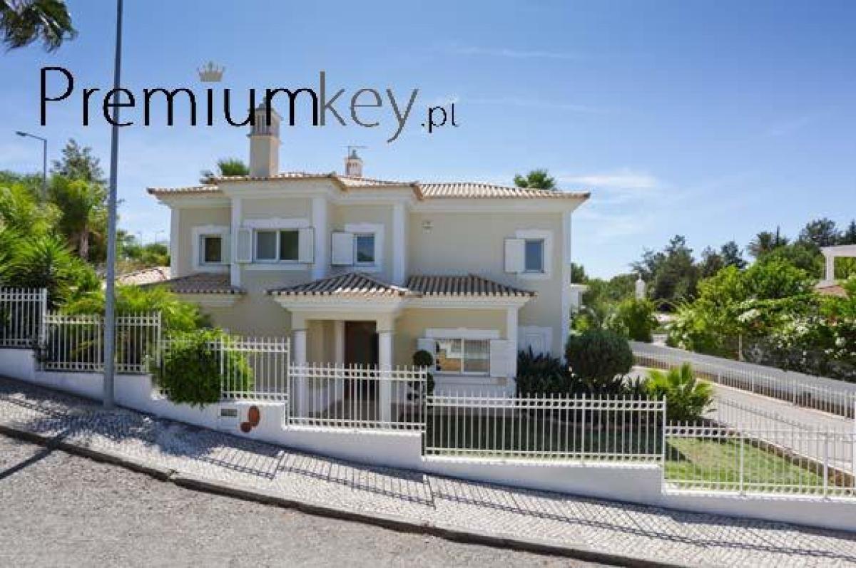 4 bedrooms House in Albufeira, Portugal No. 2517