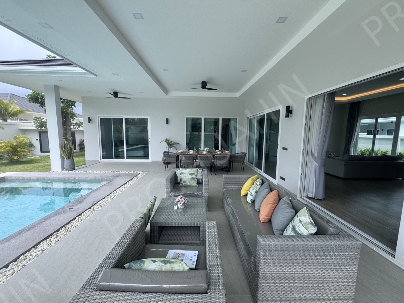 3 Schlafzimmer Villa in Hua Hin, Thailand, Nr. 165734