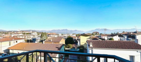 3 rooms Penthouse in Desenzano del Garda, Italy No. 163435 12