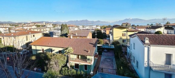 3 rooms Penthouse in Desenzano del Garda, Italy No. 163435 24