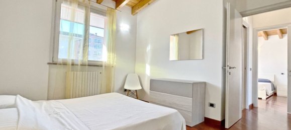 3 rooms Penthouse in Desenzano del Garda, Italy No. 163435 15