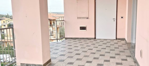 3 rooms Penthouse in Desenzano del Garda, Italy No. 163435 6