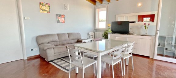 3 rooms Penthouse in Desenzano del Garda, Italy No. 163435 8