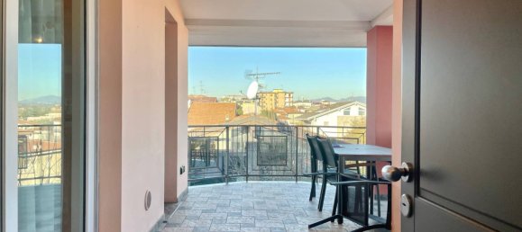 3 rooms Penthouse in Desenzano del Garda, Italy No. 163435 5