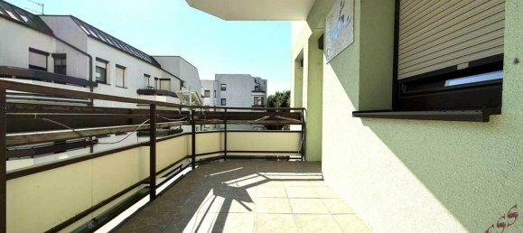 4-salle Appartement à Neufeld an der Leitha, Austria No. 225675 9