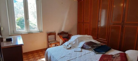 6غرفة منزل في Avigliano Umbro, Italy رقم 49236 15