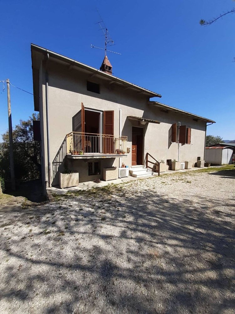 6غرفة منزل في Avigliano Umbro, Italy رقم 49236