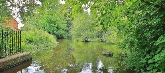 Casa de 1 dormitorio en Surrey, United Kingdom No. 8601 5