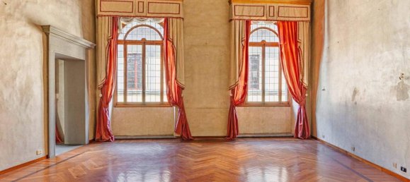 20 rooms Apartment in Florence, Italy No. 42008 2