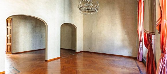 20 rooms Apartment in Florence, Italy No. 42008 4